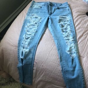 American eagle ripped jeans